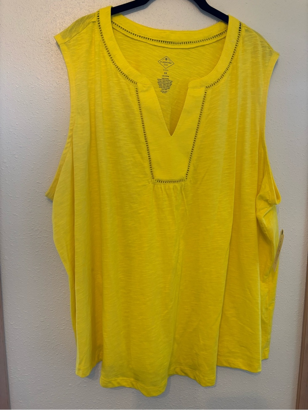 St. John's Bay Yellow Sleeveless V-Neck Tank Top